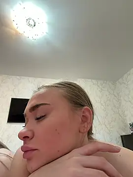 MonicaWestt online show from 12, 4, 2026