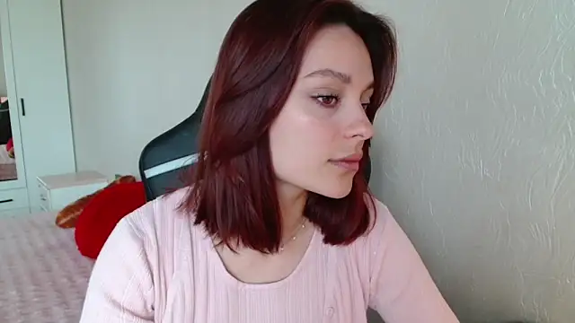 Snapshot of Eva_Avea chatting on 5, 5, 2026 Eva Avea online show from 5, 5, 2026