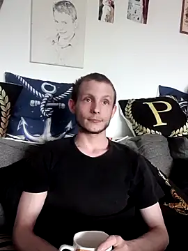 Snapshot of Jungspund25- chatting on 19, 4, 2026 Jungspund25- online show from 19, 4, 2026