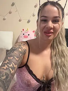 sexybatwomen33 online show from 31, 3, 2026