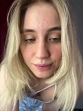 Snapshot of LovelyMiu chatting on 30, 4, 2026 LovelyMiu online show from 30, 4, 2026
