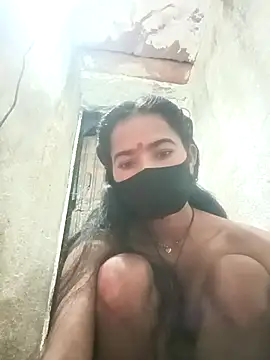 Snapshot of Sunali_Bendre chatting on 14, 2, 2026 Sunali Bendre online show from 14, 2, 2026