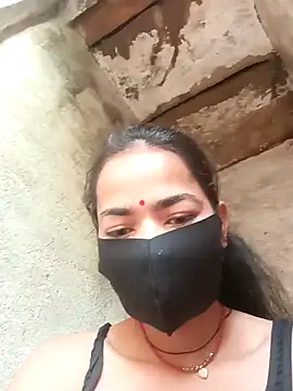 Snapshot of Sunali_Bendre chatting on 21, 2, 2026 Sunali Bendre online show from 21, 2, 2026