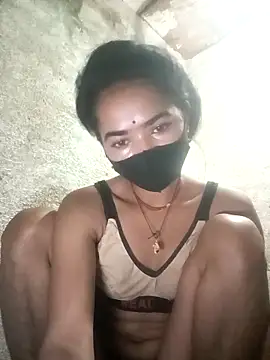 Snapshot of Sunali_Bendre chatting on 1, 3, 2026 Sunali Bendre online show from 1, 3, 2026