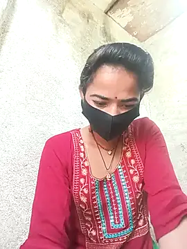 Sunali Bendre online show from 2, 3, 2026