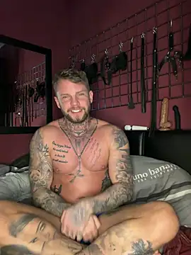 Snapshot of zickertdavid chatting on 4, 3, 2026 zickertdavid online show from 4, 3, 2026