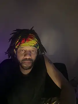 Snapshot of magic_man1085 chatting on 4, 2, 2026 magic man1085 online show from 4, 2, 2026