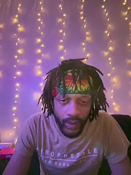 Snapshot of magic_man1085 chatting on 10, 2, 2026 magic man1085 online show from 10, 2, 2026