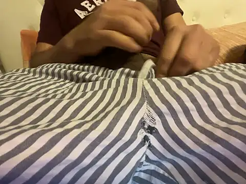 Snapshot of latinocalientehot chatting on 4, 2, 2026 latinocalientehot online show from 4, 2, 2026