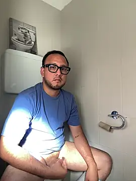 Snapshot of latinocalientehot chatting on 24, 6, 2026 latinocalientehot online show from 24, 6, 2026