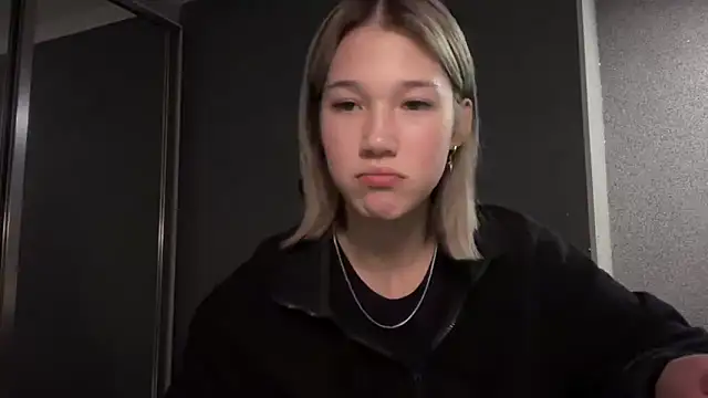 lilXdomiii online show from 20, 3, 2026