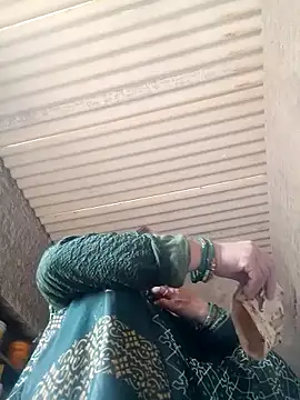 Snapshot of Lucky_couple-1 chatting on 8, 3, 2026 Lucky couple-1 online show from 8, 3, 2026