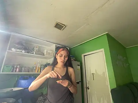 Sweetiebabe25 online show from 18, 2, 2026