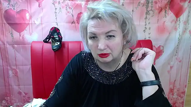 Snapshot of RenataDaster chatting on 18, 4, 2026 RenataDaster online show from 18, 4, 2026