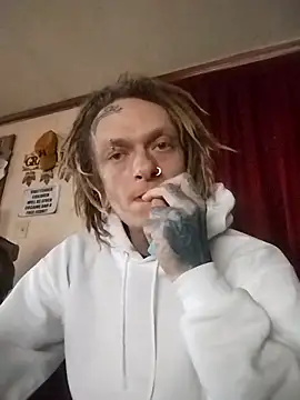 Versaceballsack online show from 1, 3, 2026