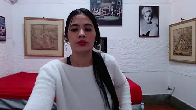 Snapshot of JulianaLopera1 chatting on 26, 2, 2026 JulianaLopera1 online show from 26, 2, 2026