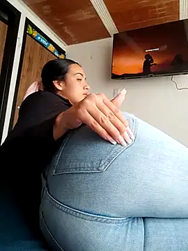 Snapshot of cynliu chatting on 30, 4, 2026 cynliu online show from 30, 4, 2026