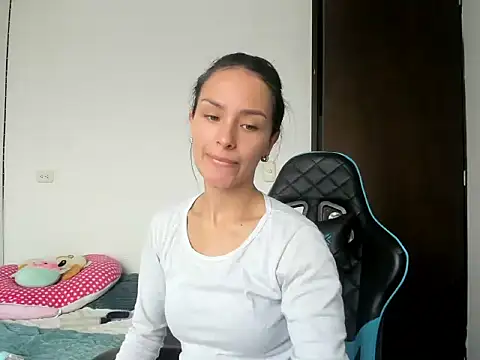 Megan Blue  online show from 6, 3, 2026