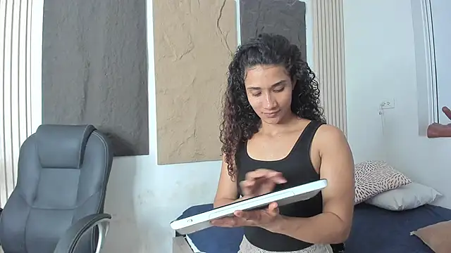 Snapshot of marian_rios chatting on 15, 2, 2026 marian rios online show from 15, 2, 2026