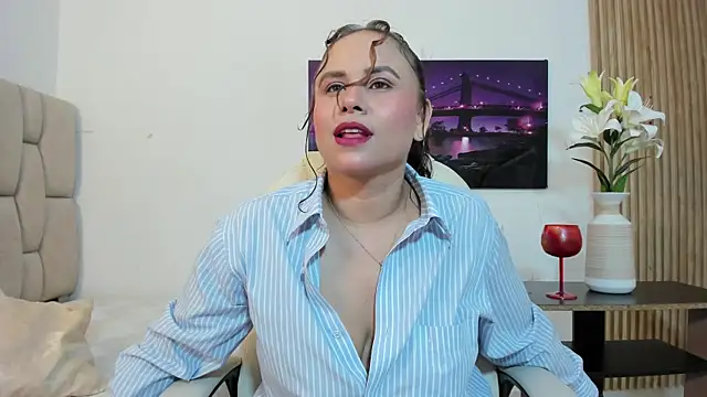 Snapshot of alennax chatting on 5, 5, 2026 alennax online show from 5, 5, 2026
