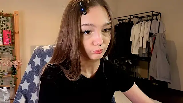 Snapshot of HoneyComfy chatting on 3, 4, 2026 HoneyComfy online show from 3, 4, 2026