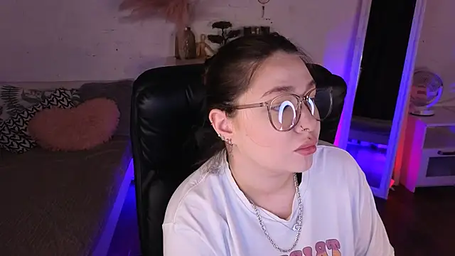 Snapshot of vanessaparadiza chatting on 12, 5, 2026 vanessaparadiza online show from 12, 5, 2026