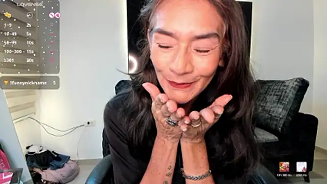 Snapshot of Emma_Mendozaa chatting on 13, 6, 2026 Emma Mendozaa online show from 13, 6, 2026