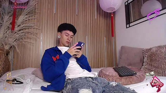 Snapshot of David_Banks_ chatting on 1, 4, 2026 David Banks online show from 1, 4, 2026