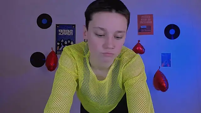 Snapshot of emi_fade chatting on 19, 2, 2026 emi fade online show from 19, 2, 2026