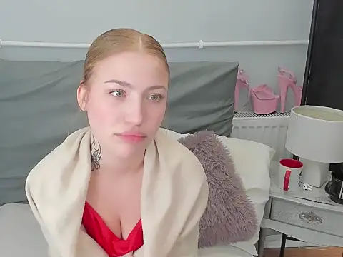 KattyXLovely online show from 9, 2, 2026