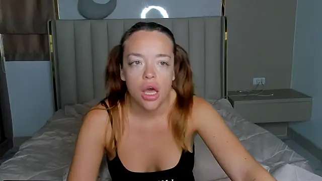 Snapshot of stellaa_quenn chatting on 21, 3, 2026 stellaa quenn online show from 21, 3, 2026