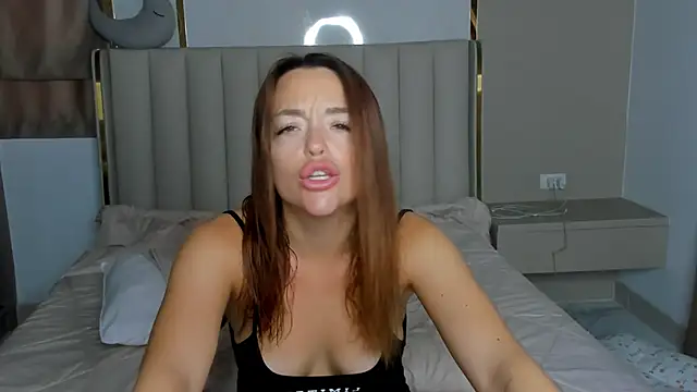 Snapshot of stellaa_quenn chatting on 27, 3, 2026 stellaa quenn online show from 27, 3, 2026