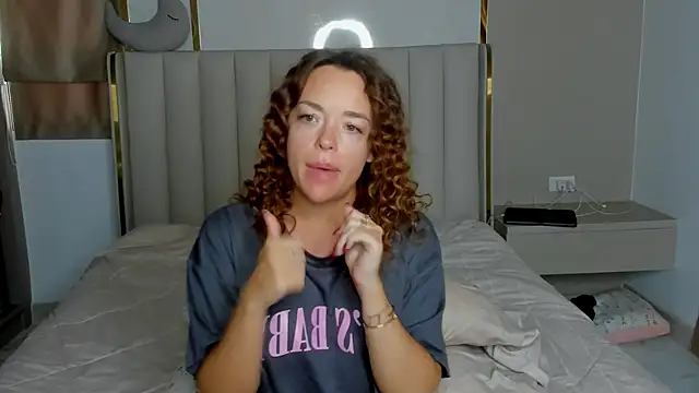 Snapshot of stellaa_quenn chatting on 14, 4, 2026 stellaa quenn online show from 14, 4, 2026