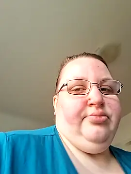 Snapshot of Mollymaus36 chatting on 4, 3, 2026 Mollymaus36 online show from 4, 3, 2026