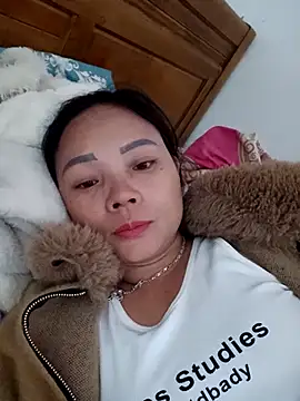 Snapshot of neyney110 chatting on 6, 2, 2026 neyney110 online show from 6, 2, 2026