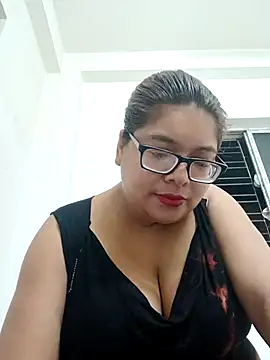 Snapshot of Elie_Hallway chatting on 23, 4, 2026 Elie Hallway online show from 23, 4, 2026