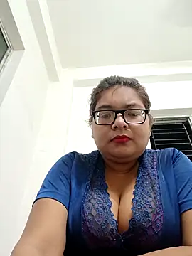 Snapshot of Elie_Hallway chatting on 26, 4, 2026 Elie Hallway online show from 26, 4, 2026