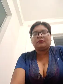 Snapshot of Elie_Hallway chatting on 2, 5, 2026 Elie Hallway online show from 2, 5, 2026