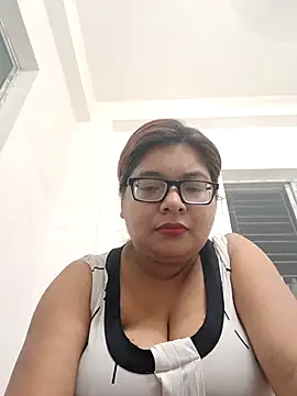 Snapshot of Elie_Hallway chatting on 3, 5, 2026 Elie Hallway online show from 3, 5, 2026