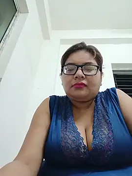 Snapshot of Elie_Hallway chatting on 18, 5, 2026 Elie Hallway online show from 18, 5, 2026