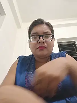 Snapshot of Elie_Hallway chatting on 26, 5, 2026 Elie Hallway online show from 26, 5, 2026