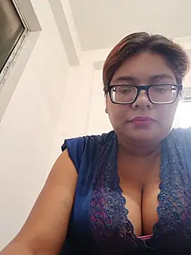 Snapshot of Elie_Hallway chatting on 31, 5, 2026 Elie Hallway online show from 31, 5, 2026
