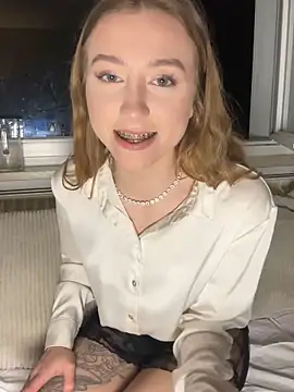 Snapshot of romyxxs chatting on 28, 2, 2026 romyxxs online show from 28, 2, 2026