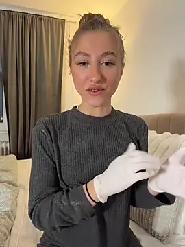 romyxxs online show from 16, 4, 2026