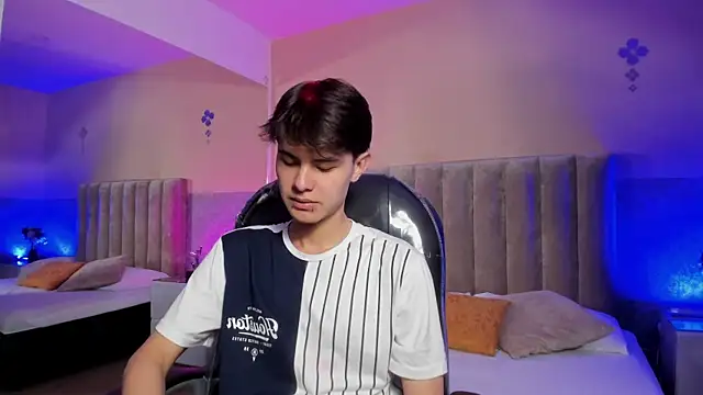 Derek Sinn online show from 8, 4, 2026