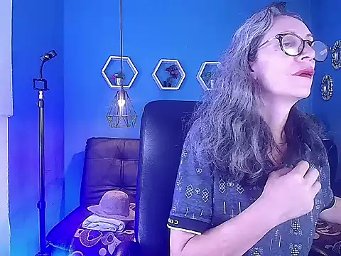 laurasofia45 online show from 17, 2, 2026