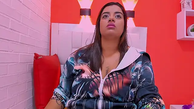 Snapshot of Roxy_sexy69_ chatting on 19, 2, 2026 Roxy sexy69 online show from 19, 2, 2026