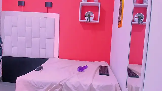 Snapshot of Roxy_sexy69_ chatting on 20, 2, 2026 Roxy sexy69 online show from 20, 2, 2026