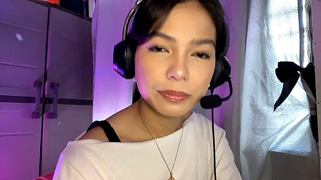 Snapshot of ConstancePorrini chatting on 24, 2, 2026 ConstancePorrini online show from 24, 2, 2026