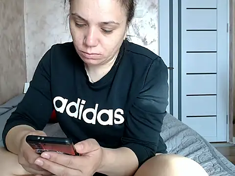 LorraGrey online show from 16, 4, 2026